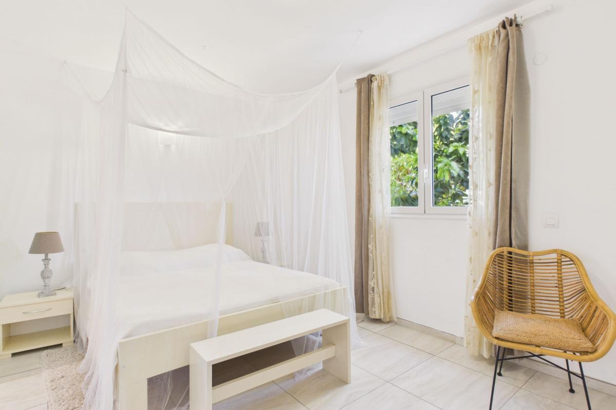 Location sainte luce 10 personnes 5 chambres - rdc chambre 2 côté cour